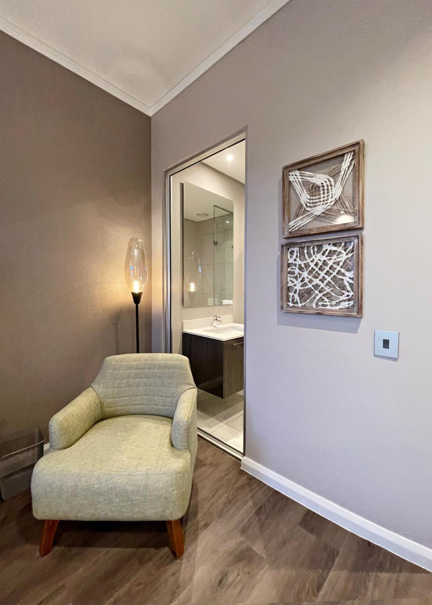 Menlyn Maine Luxury Rentals Pretoria-Noord Exteriér fotografie