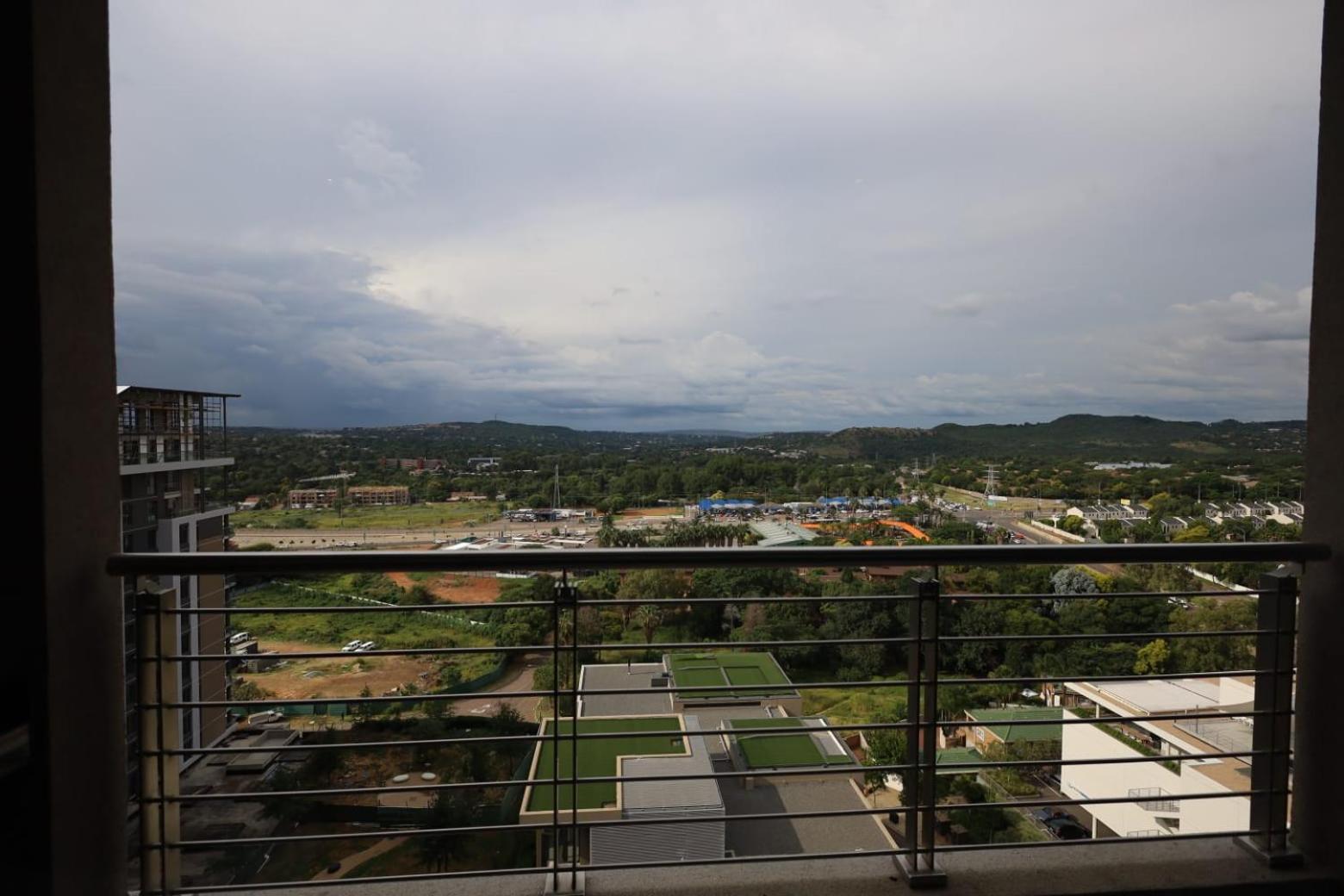 Menlyn Maine Luxury Rentals Pretoria-Noord Exteriér fotografie